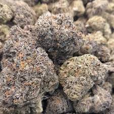 Pink Runtz / Evenly balanced hybrid strain (50% indica / 50% sativa)
